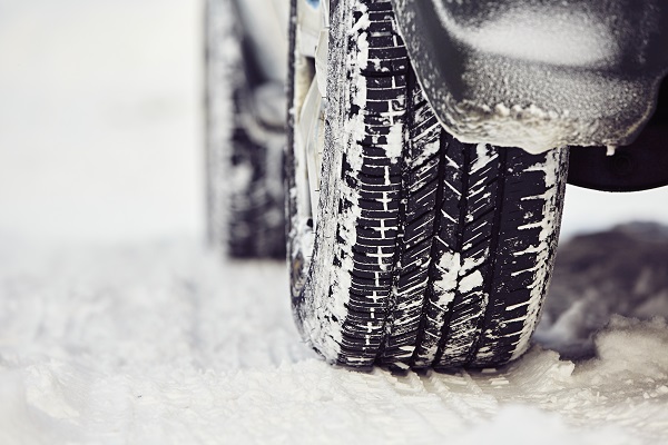 Ti sei ricordato di prenotare da Pneus4You il cambio delle gomme invernali a Milano?