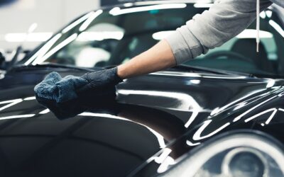 Mantenere la vernice dell’auto protetta da sole e pioggia: consigli utili