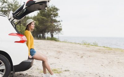 Cura dell’auto dopo la spiaggia: rimuovere sabbia e sale senza danni