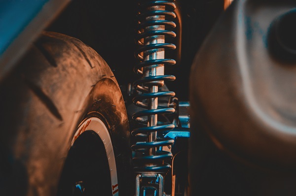 Come riconoscere i problemi della sospensione e risolverli